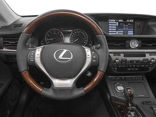 2013 Lexus ES 350 photo 2