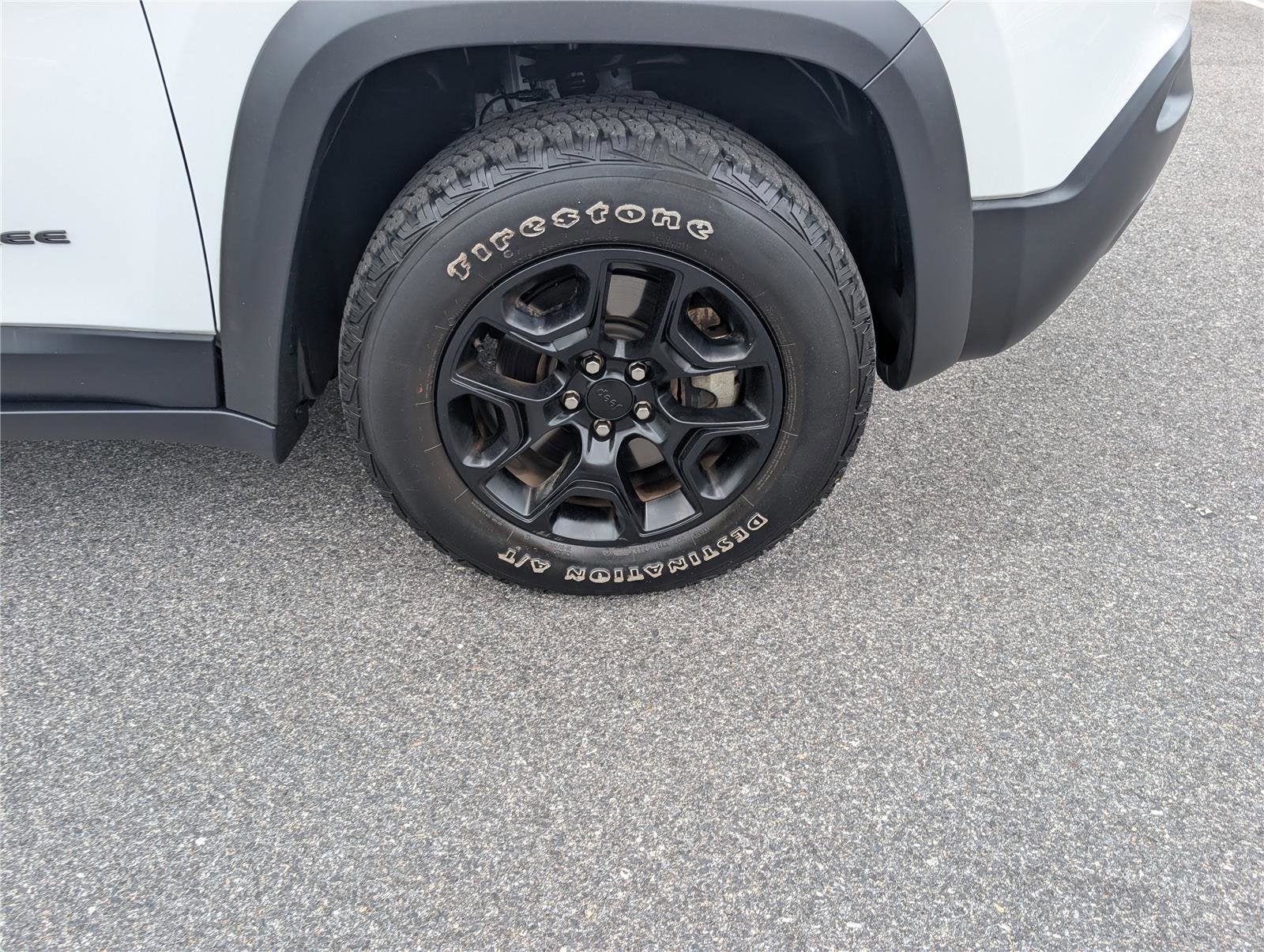 2022 Jeep Cherokee Trailhawk