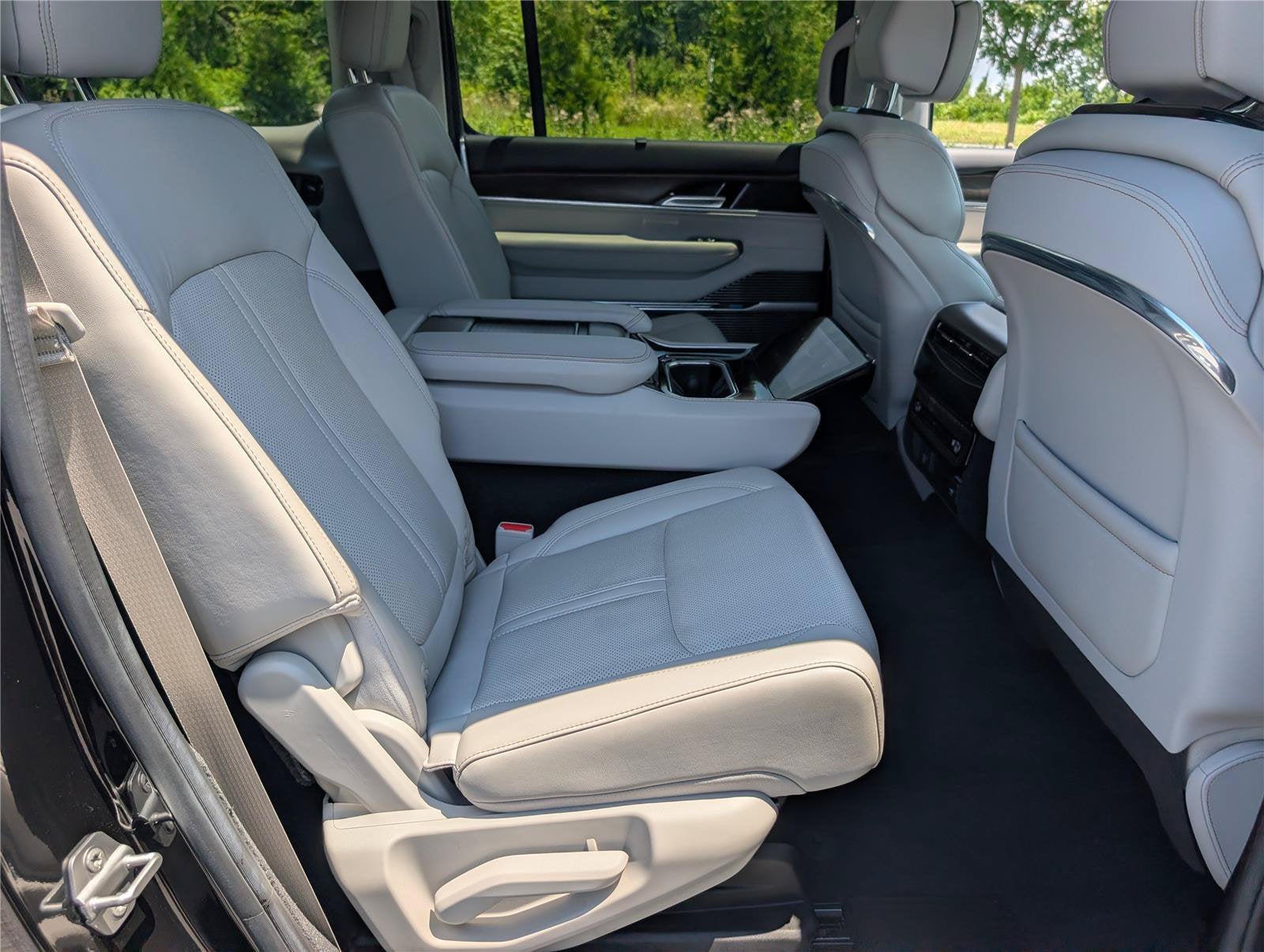 2022 Jeep Grand Wagoneer Series I
