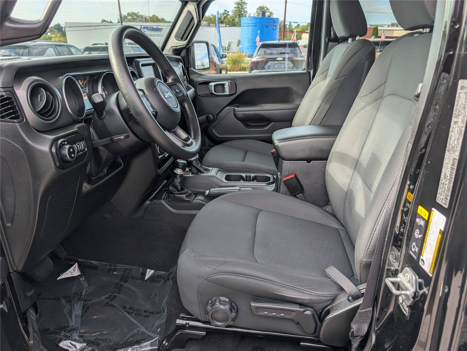 2022 Jeep Gladiator Willys Sport