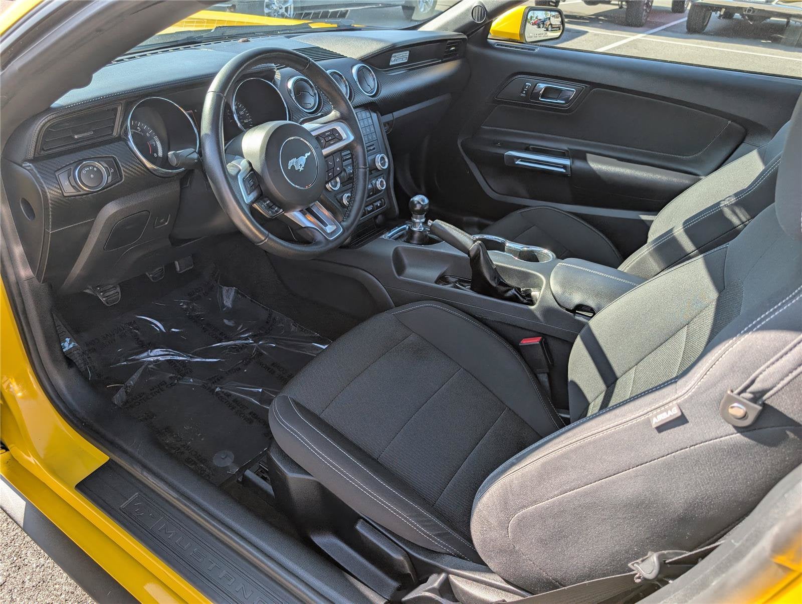 2016 Ford Mustang V6