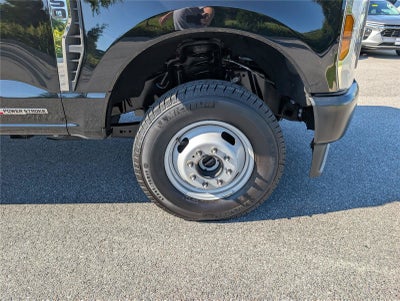 2025 Ford Super Duty F-350 DRW XL