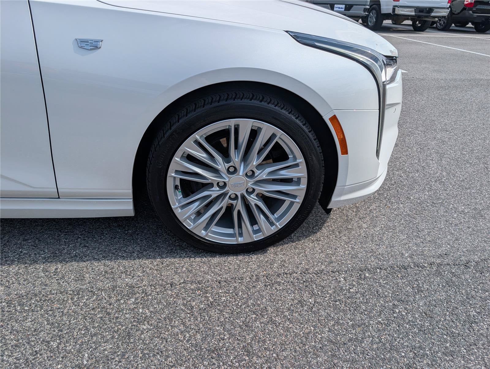 2023 Cadillac CT4 Premium Luxury