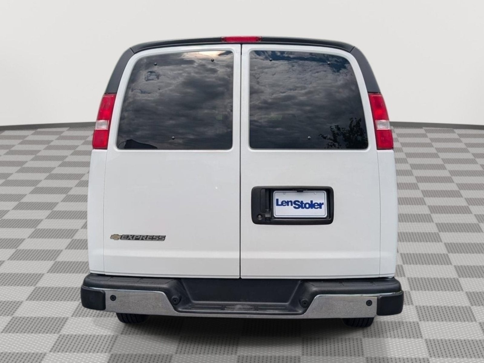 2025 Chevrolet Express Passenger 1LT