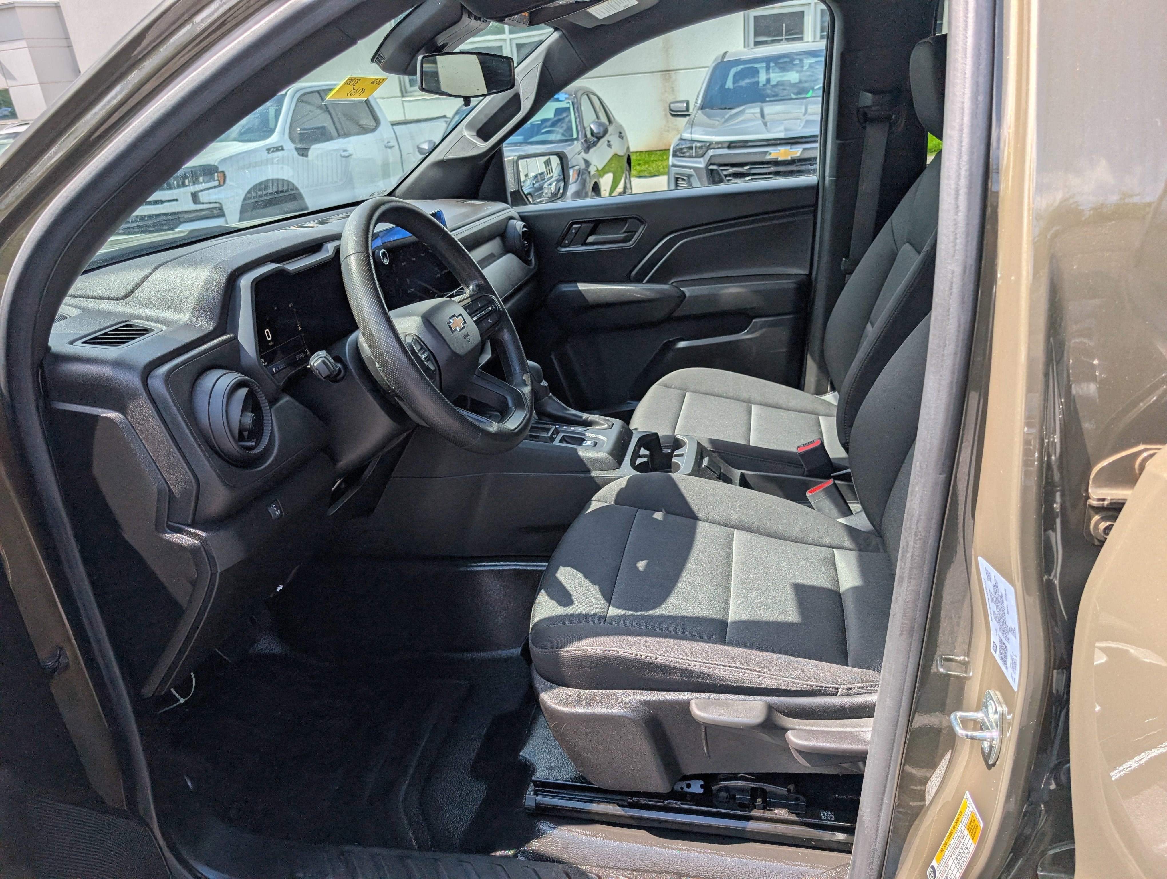 2023 Chevrolet Colorado WT