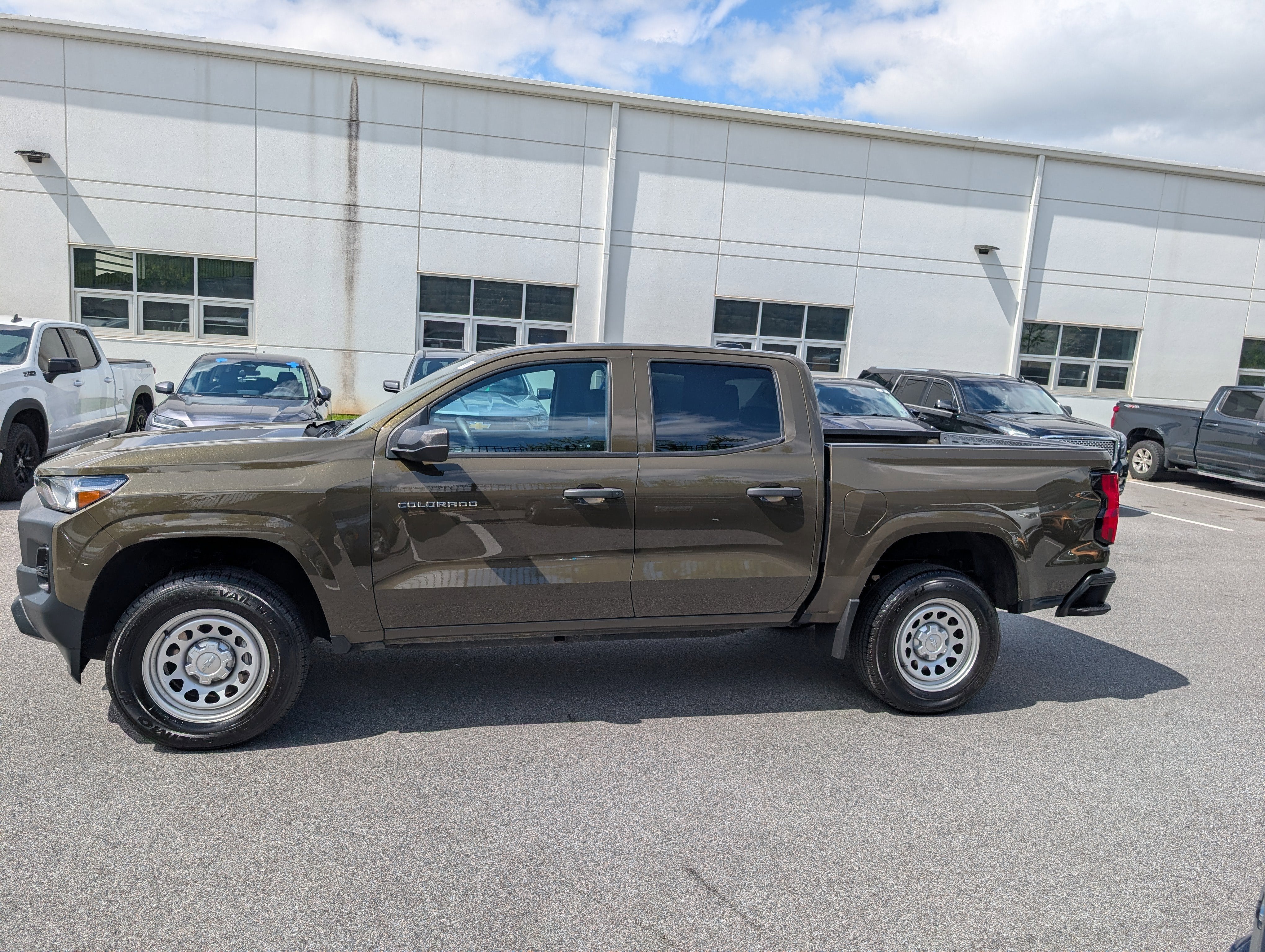 2023 Chevrolet Colorado WT