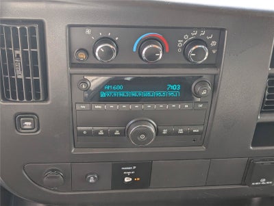 2025 Chevrolet Express Cargo WT