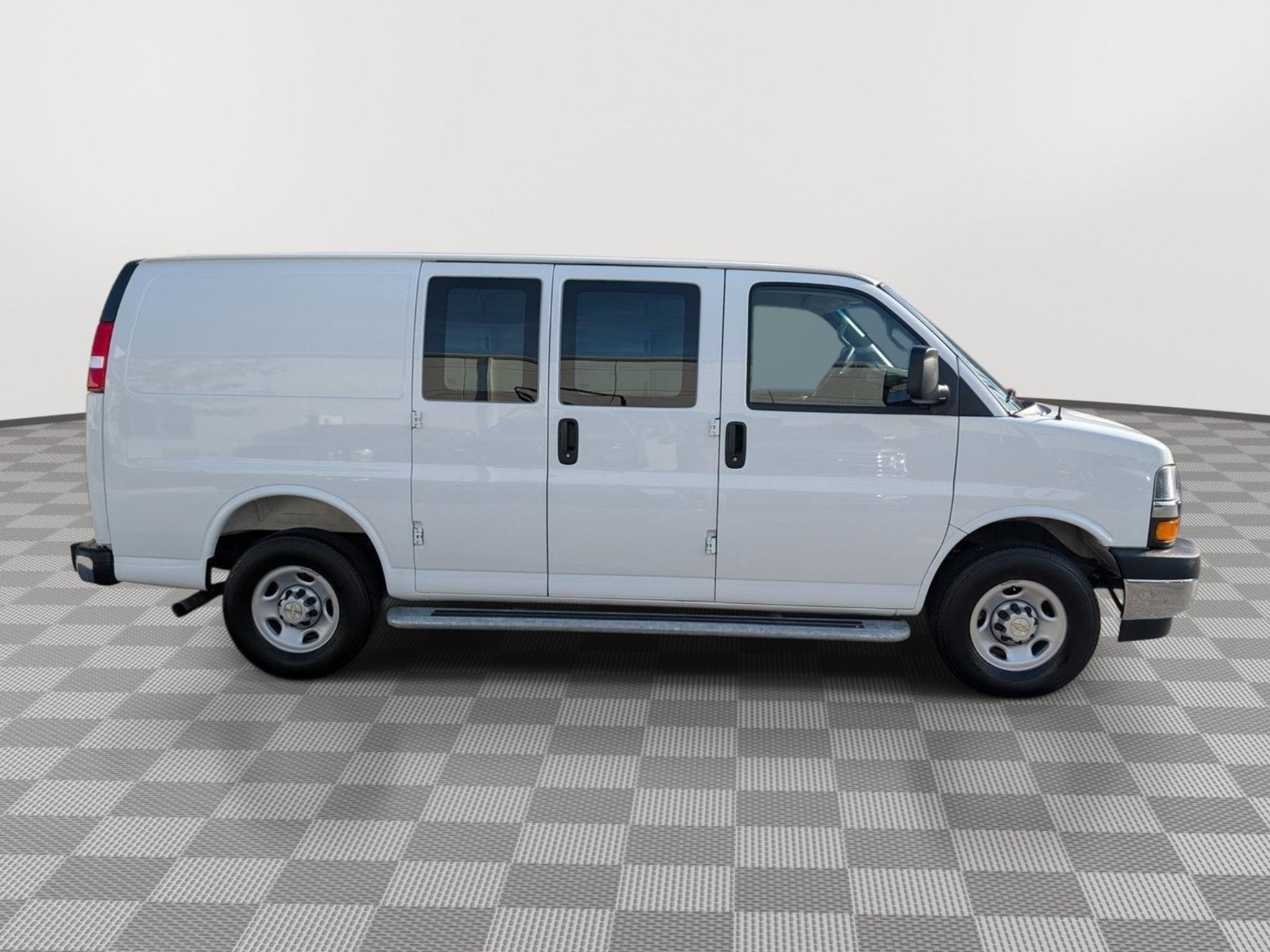 2025 Chevrolet Express Cargo WT