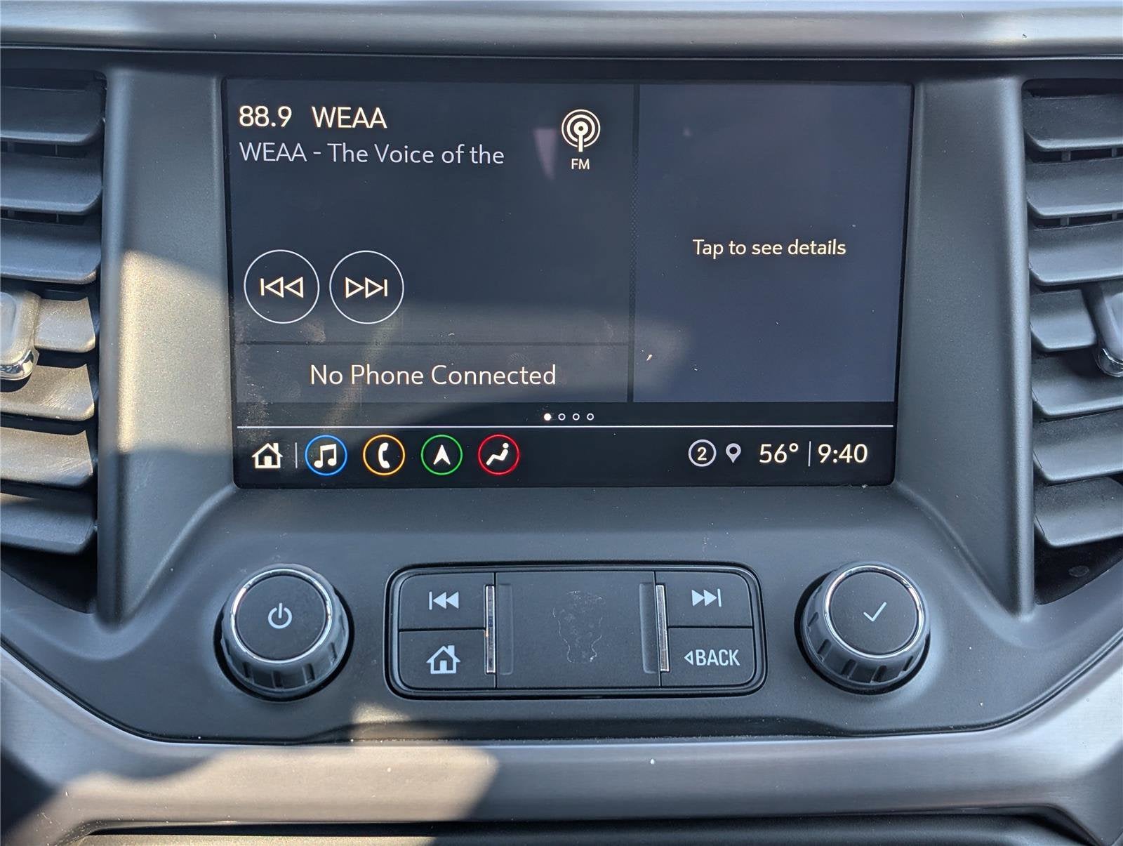 2023 GMC Acadia AT4