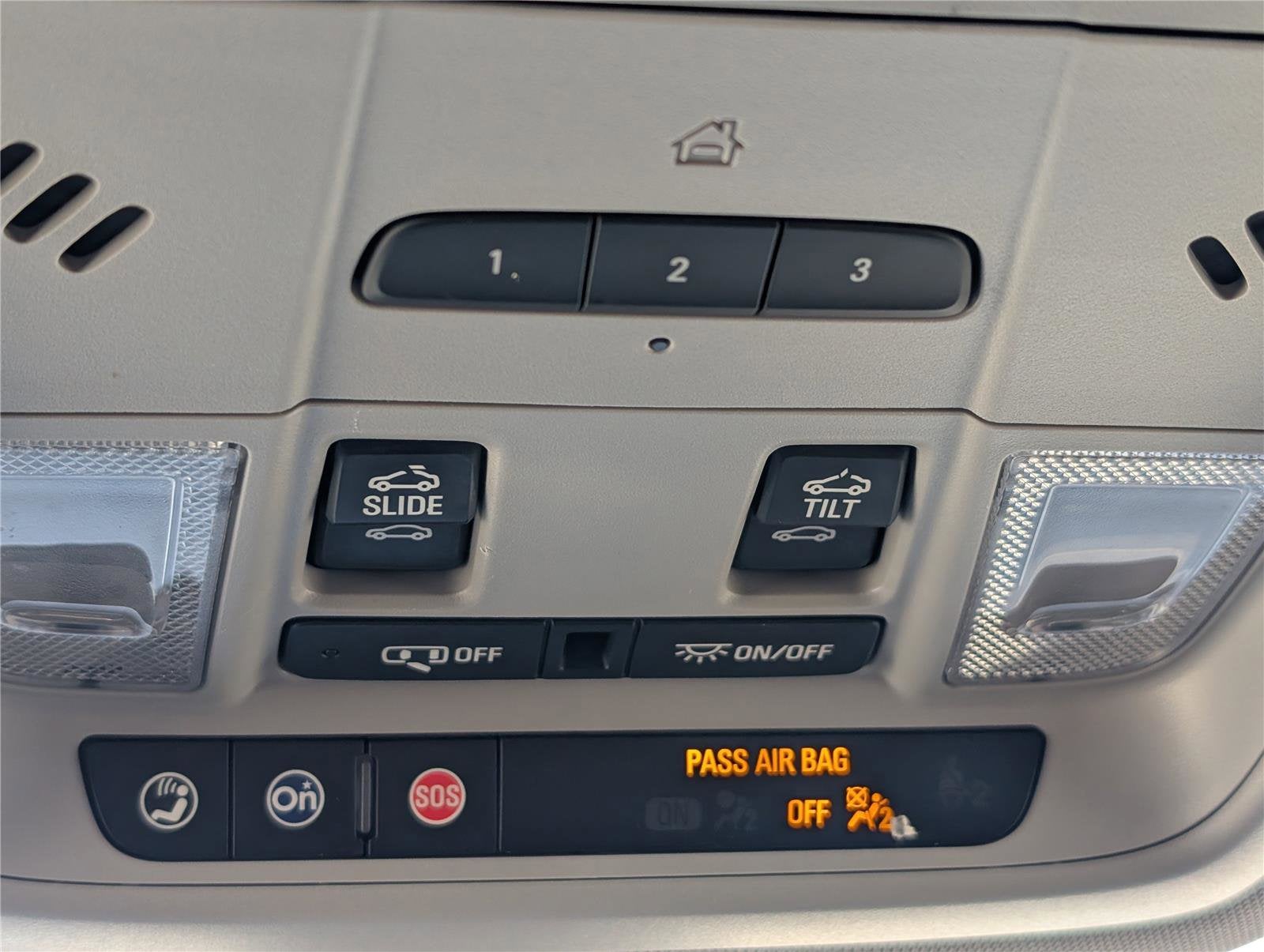 2023 GMC Acadia AT4