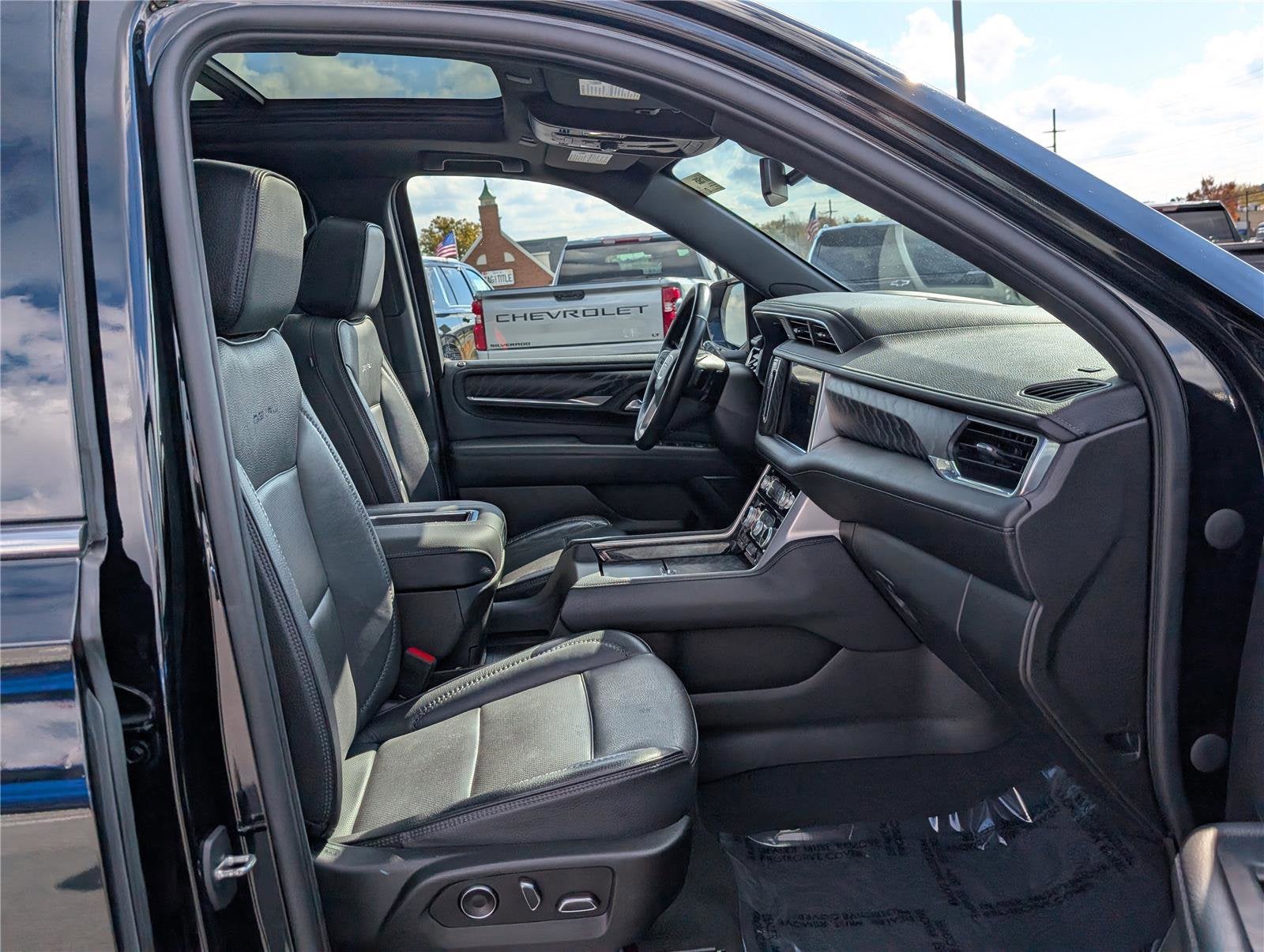 2023 GMC Yukon Denali