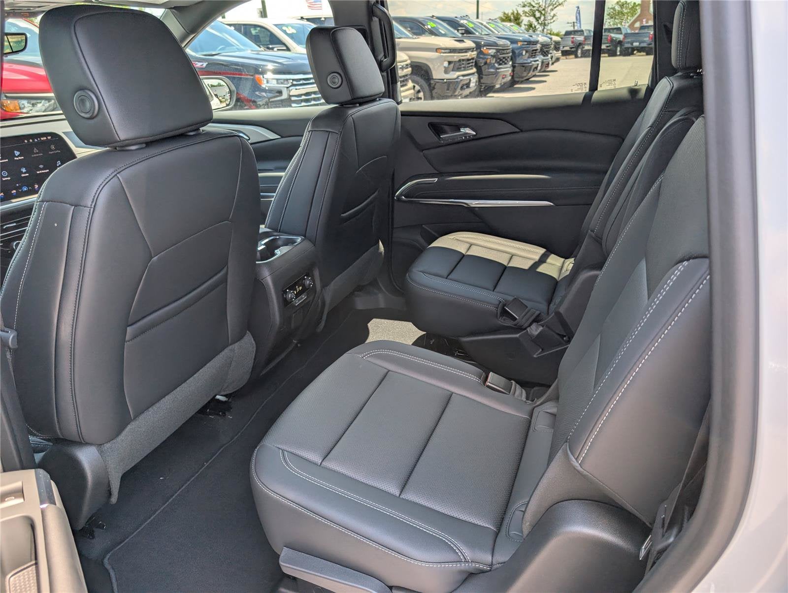 2026 Chevrolet Traverse LT - Photo 11