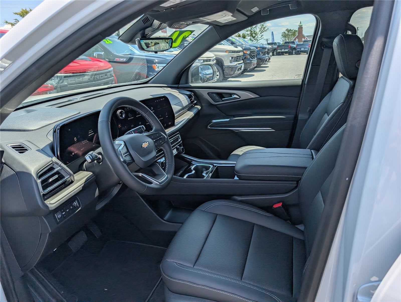 2026 Chevrolet Traverse LT - Photo 12