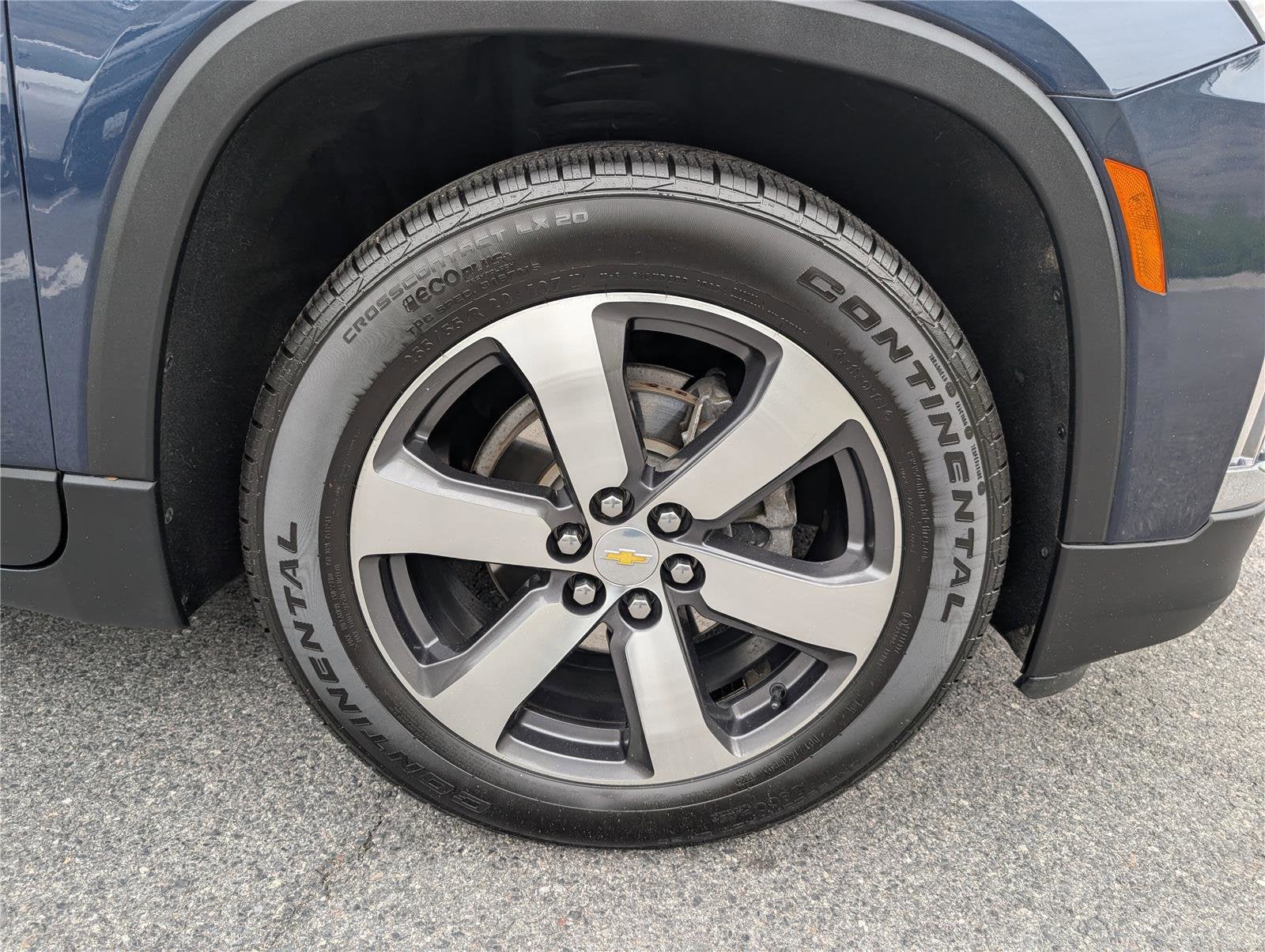 2022 Chevrolet Traverse LT Leather