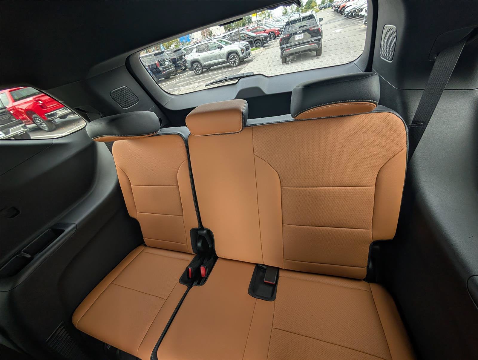 2027 Chevrolet Traverse Z71 - Photo 14