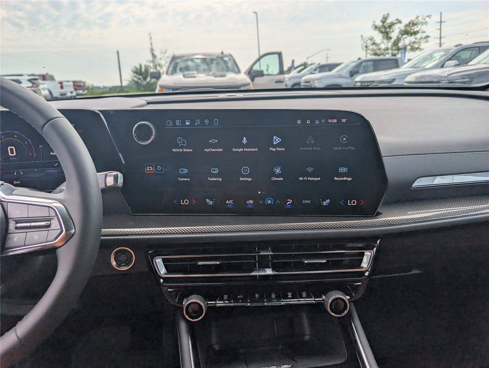 2027 Chevrolet Traverse Z71 - Photo 18