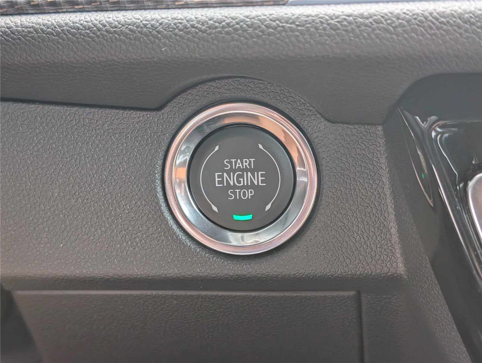 2027 Chevrolet Traverse Z71 - Photo 26