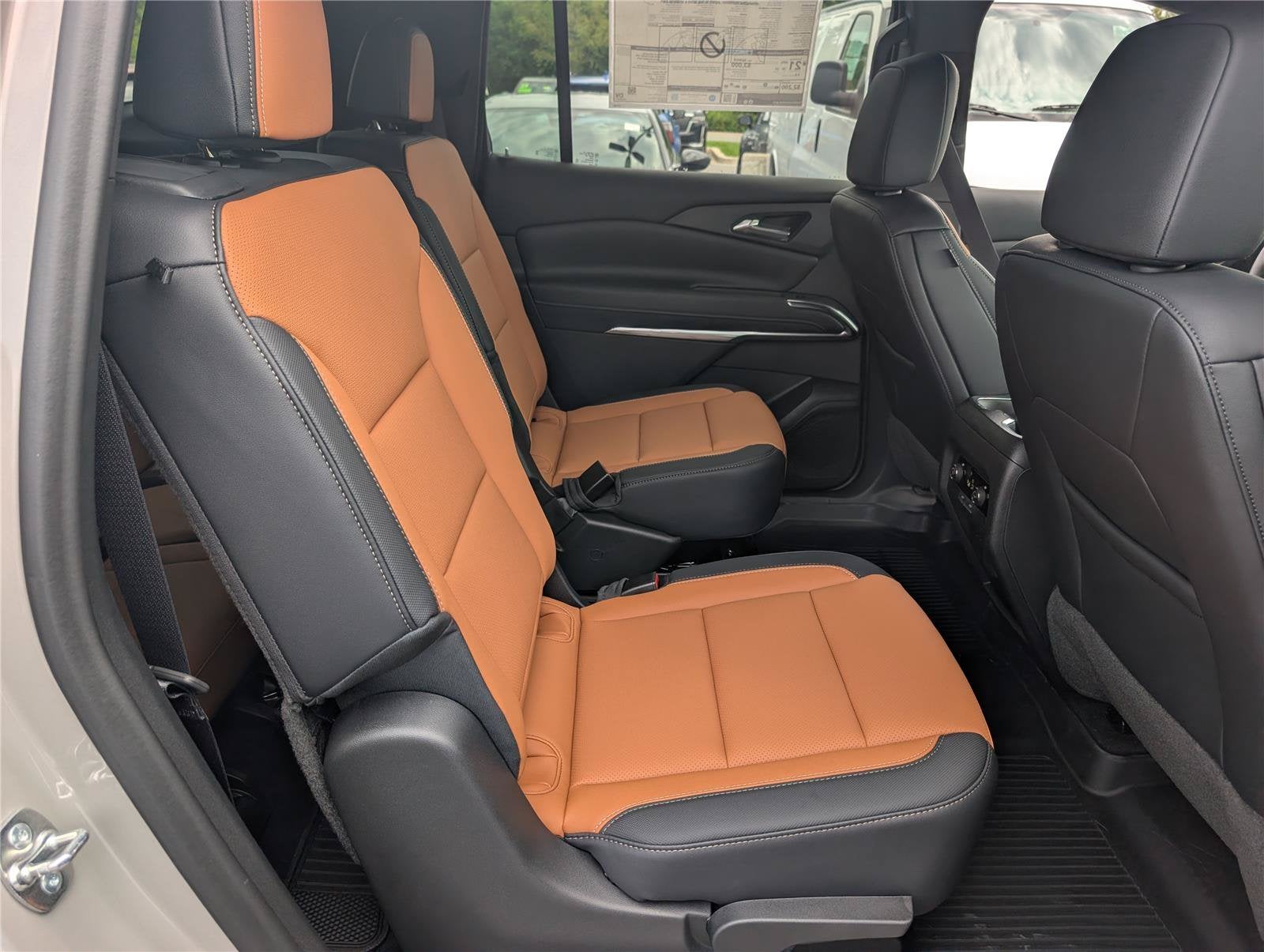 2027 Chevrolet Traverse Z71 - Photo 9