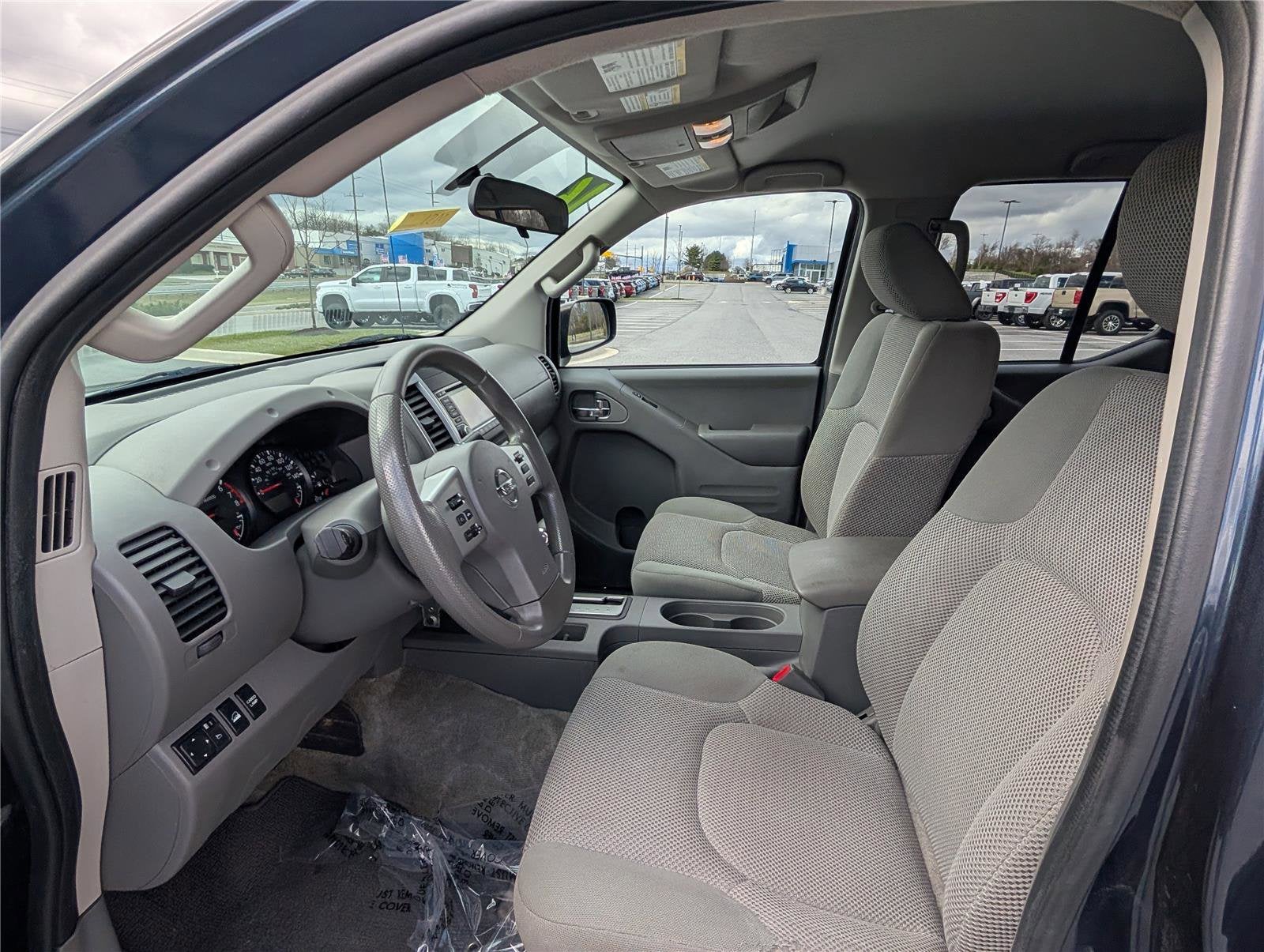 2016 Nissan Frontier SV