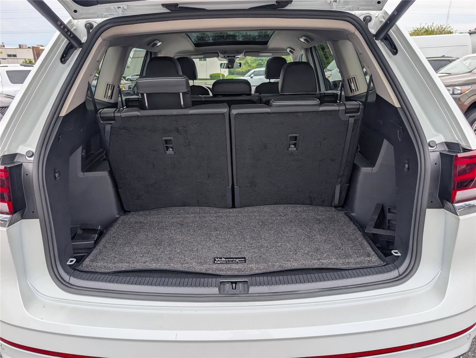 2024 Volkswagen Atlas 2.0T SEL Premium R-Line
