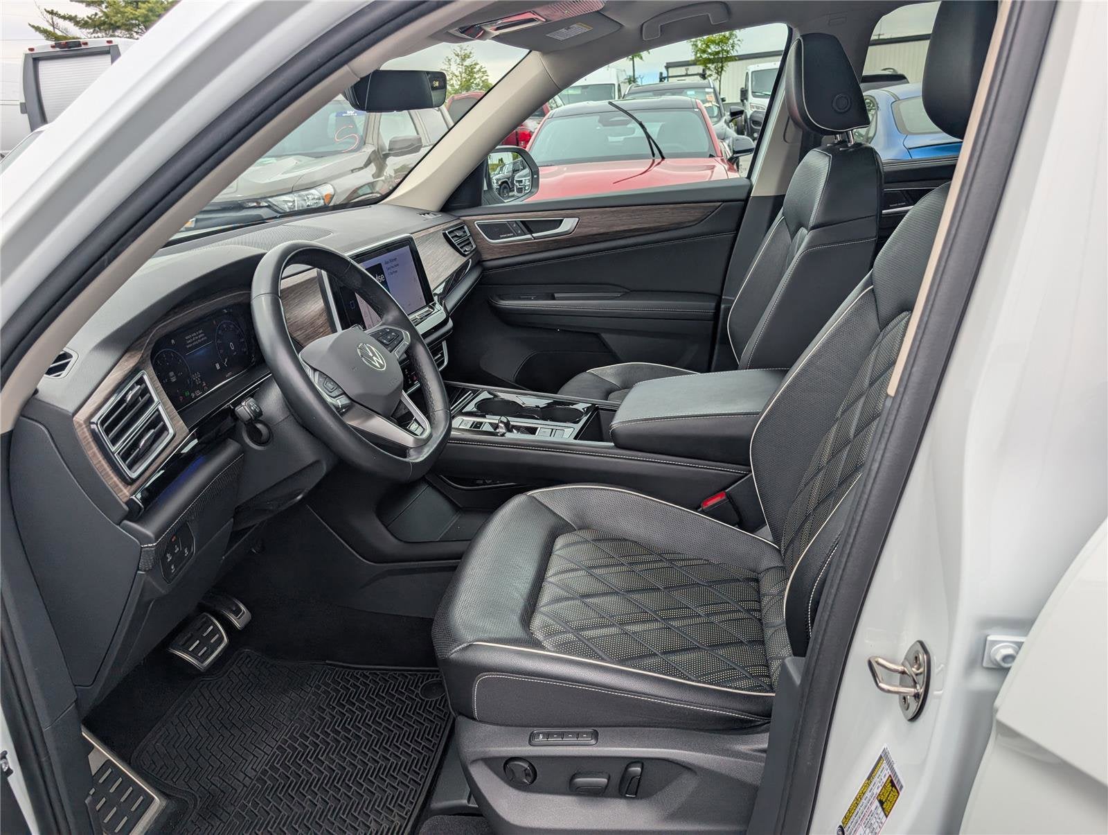 2024 Volkswagen Atlas 2.0T SEL Premium R-Line