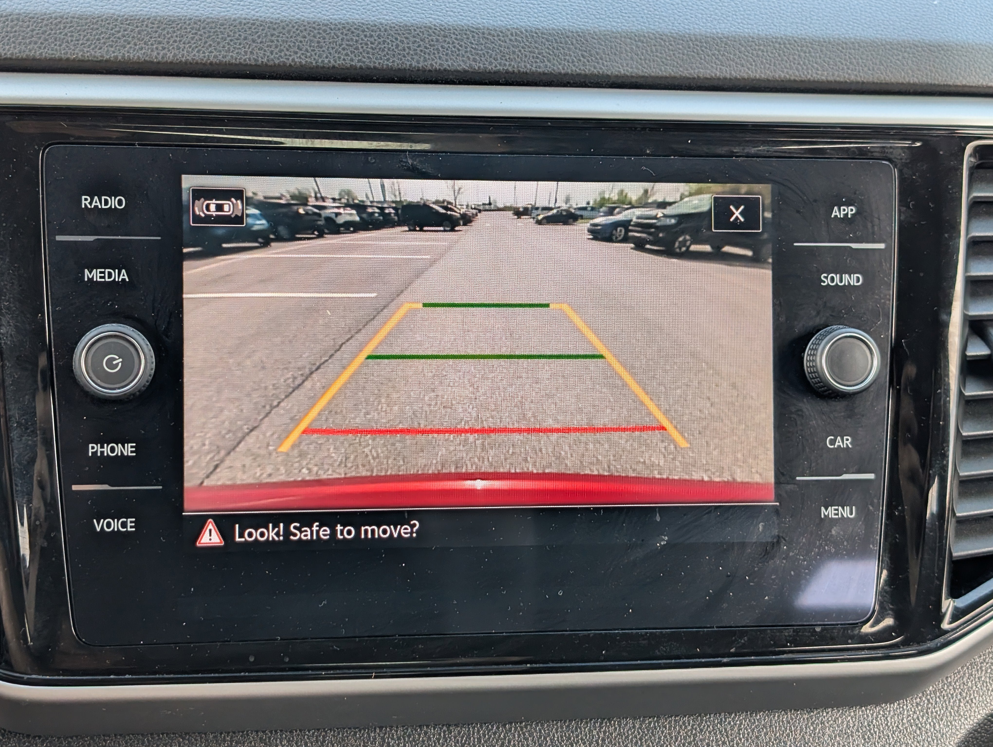 2022 Volkswagen Atlas Cross Sport 3.6L V6 SE w/Technology