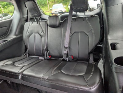 2024 Chrysler Pacifica Hybrid S Appearance Pkg