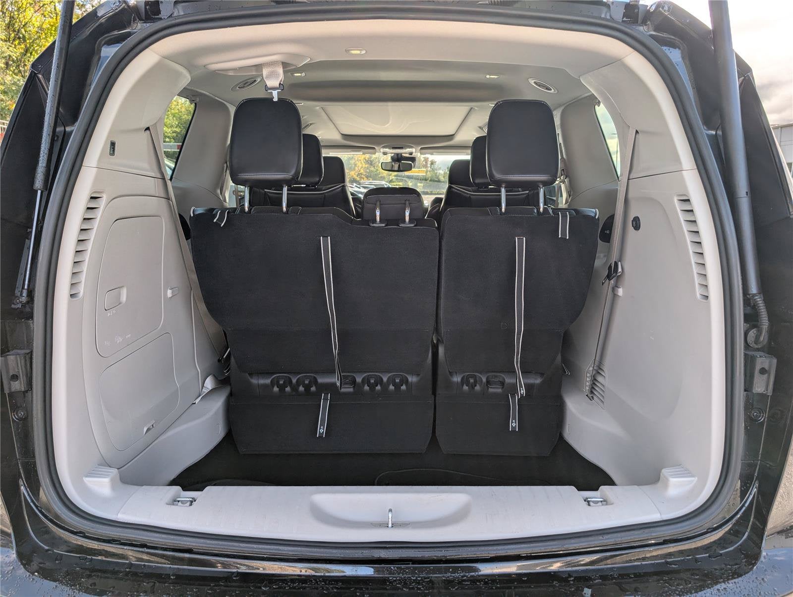 2023 Chrysler Pacifica Hybrid Limited