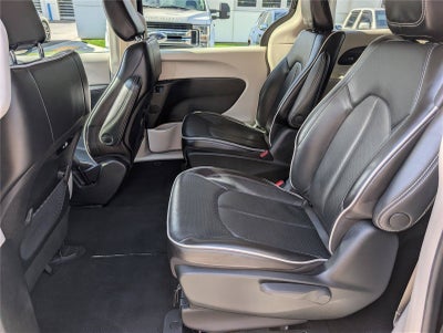 2023 Chrysler Pacifica Hybrid Limited