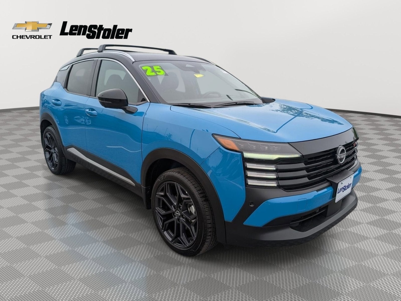 2025 Nissan Kicks SR