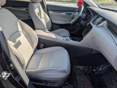 2023 INFINITI QX50 LUXE