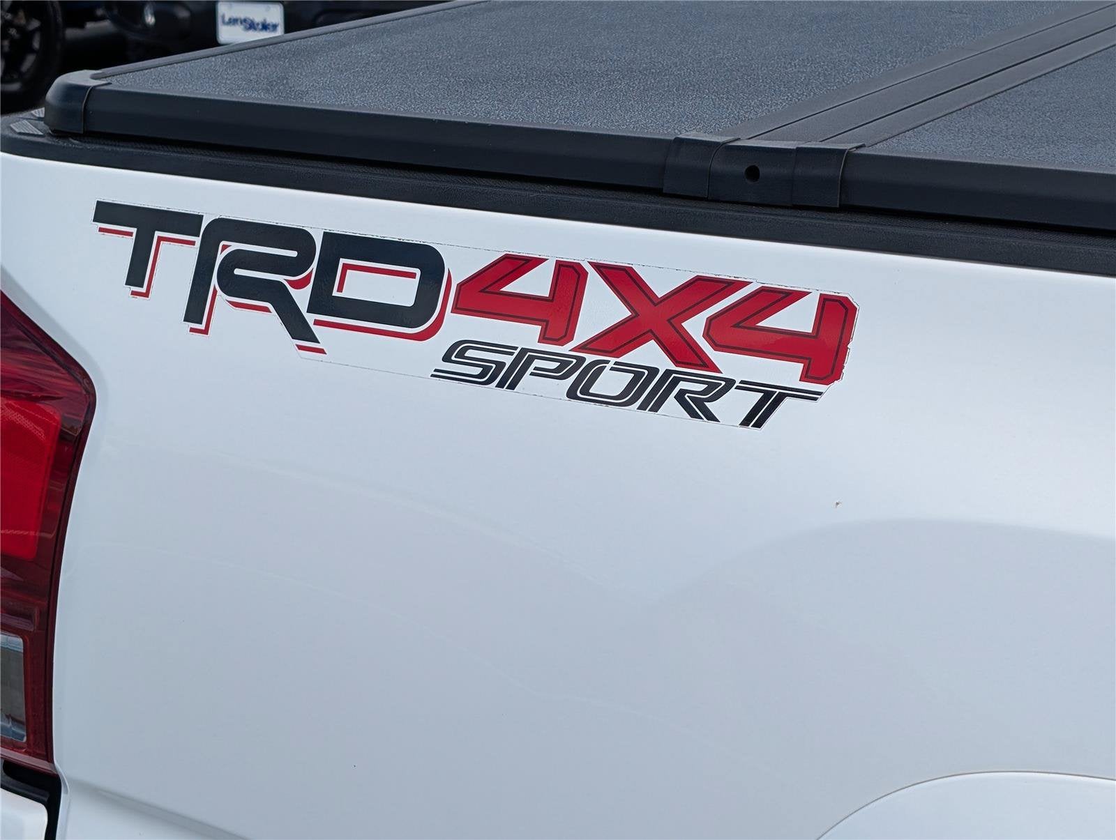 2016 Toyota Tacoma SR5