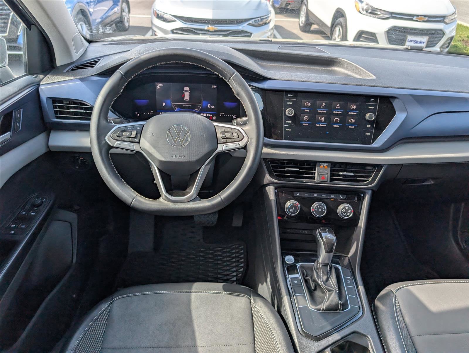 2023 Volkswagen Taos SE