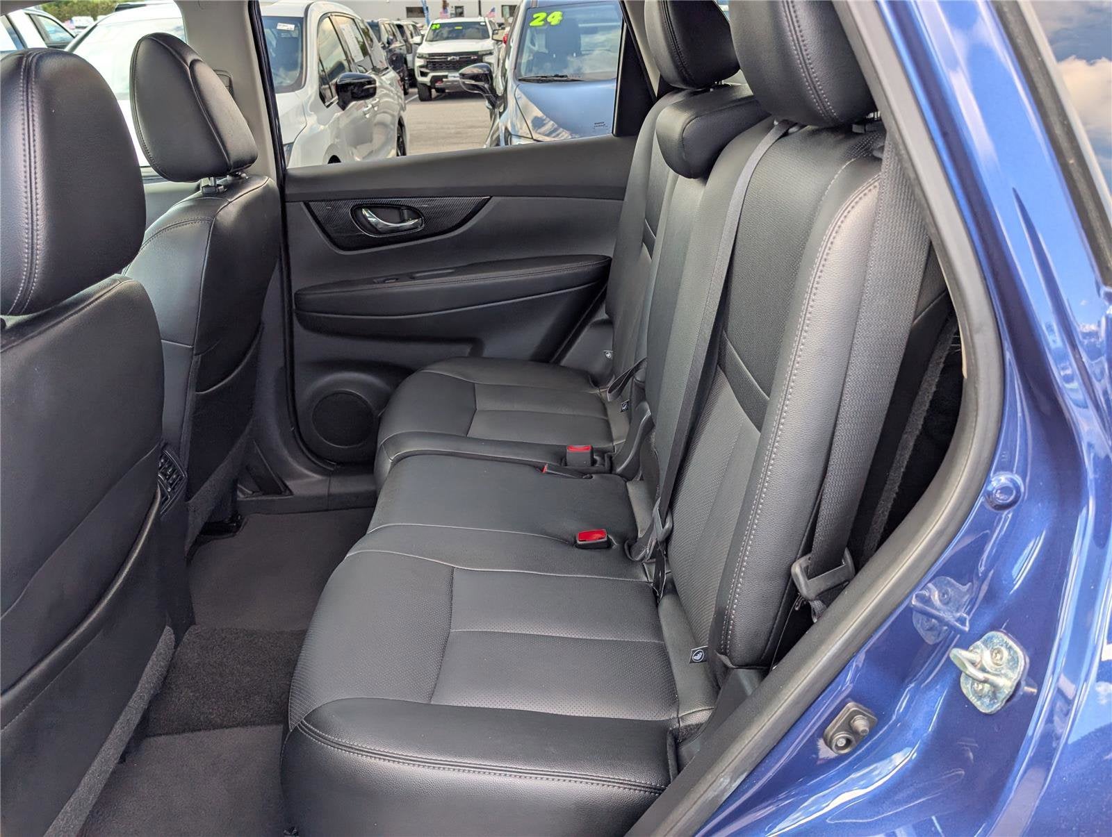 2017 Nissan Rogue SL