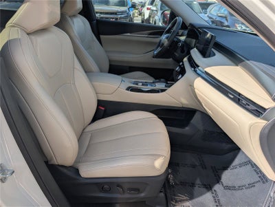 2023 INFINITI QX60 LUXE