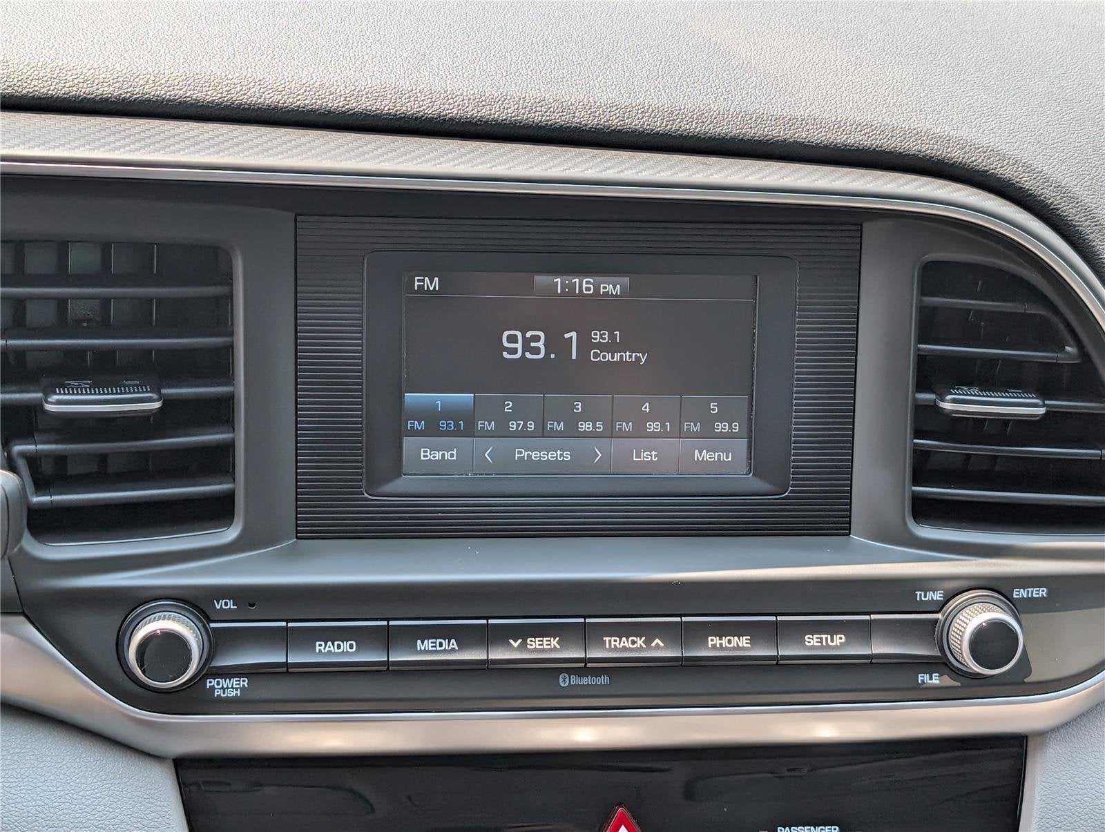 2019 Hyundai Elantra SE