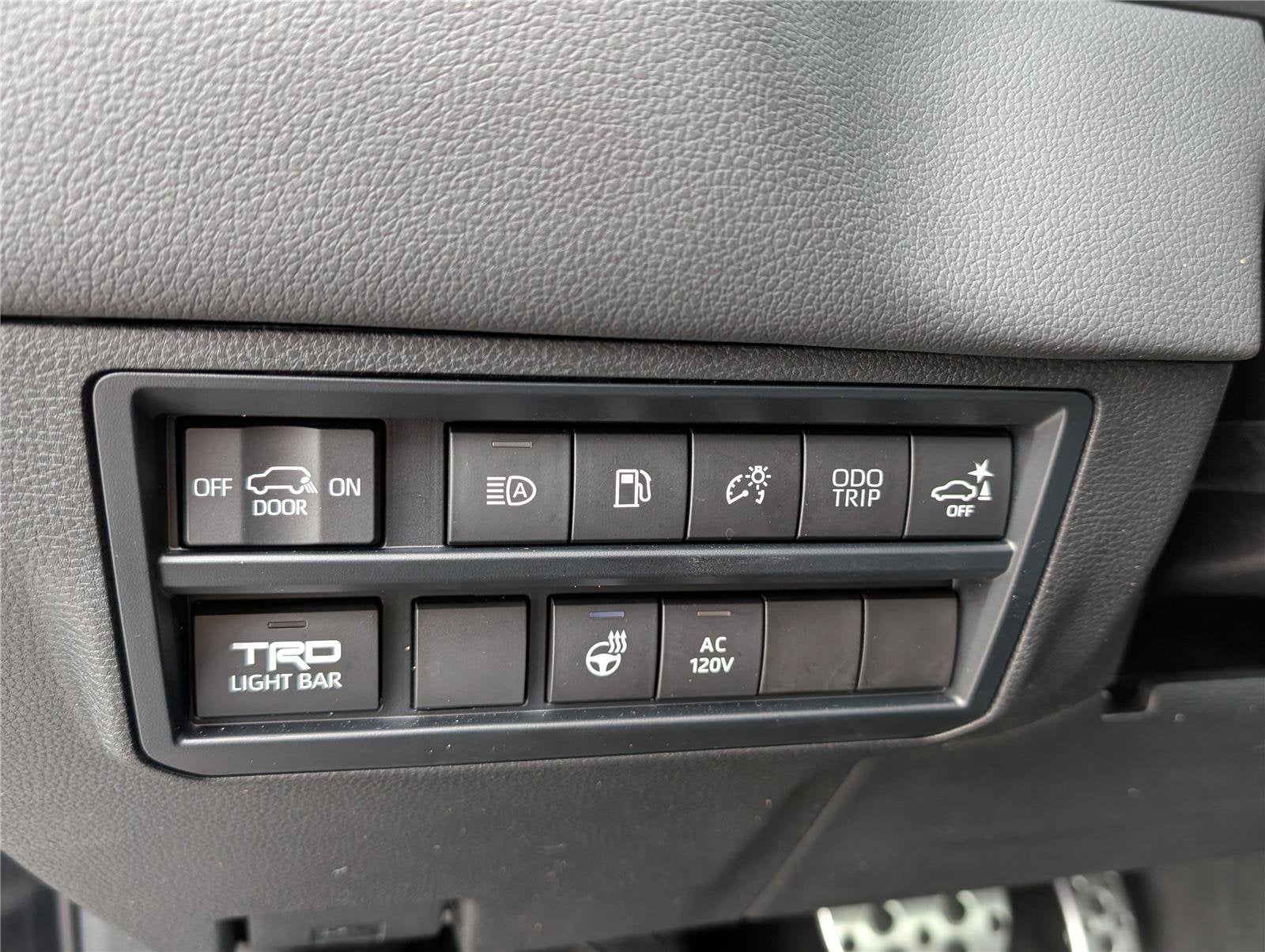 2023 Toyota Sequoia SR5