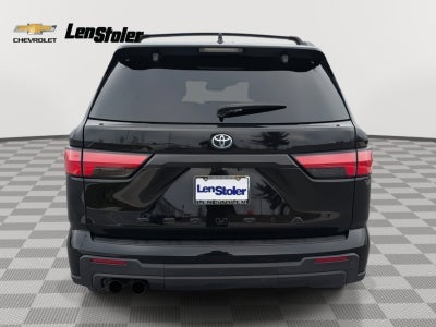 2023 Toyota Sequoia SR5