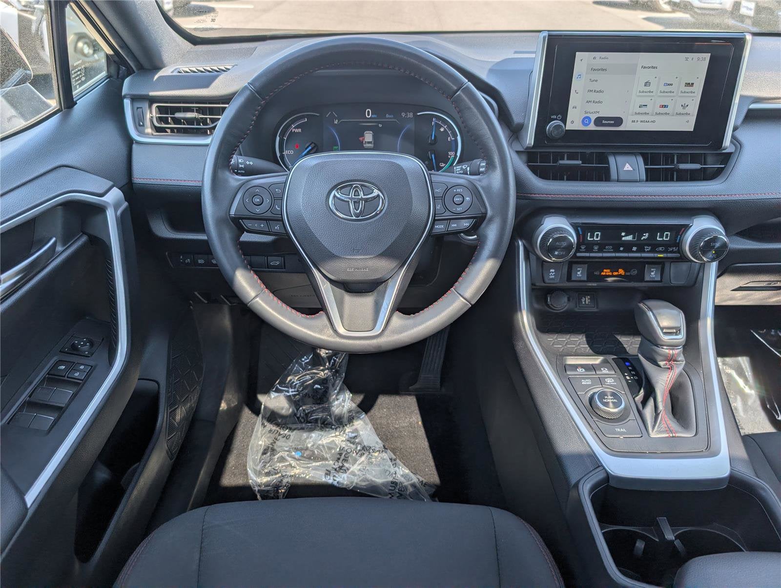 2024 Toyota RAV4 Prime SE