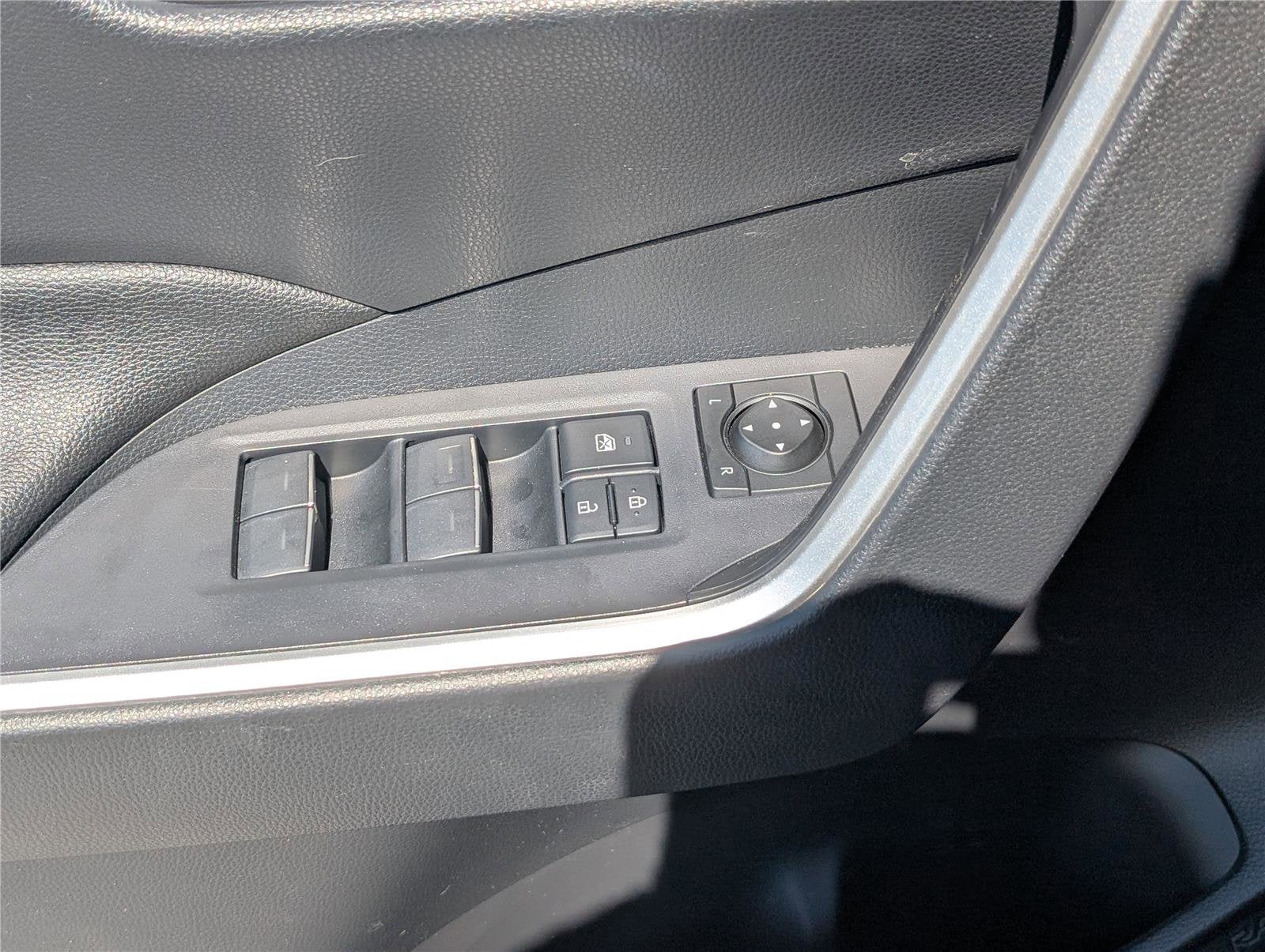 2024 Toyota RAV4 Prime SE