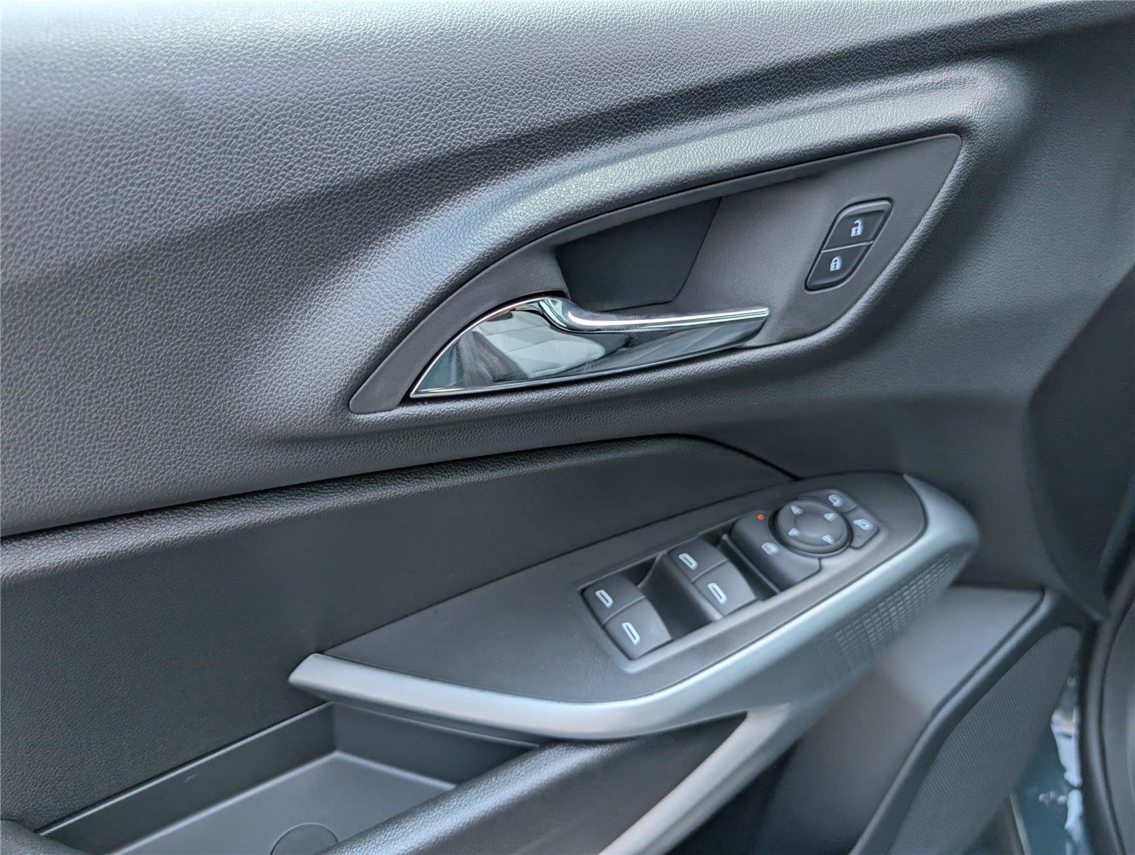 2026 Chevrolet Trax LS - Photo 15