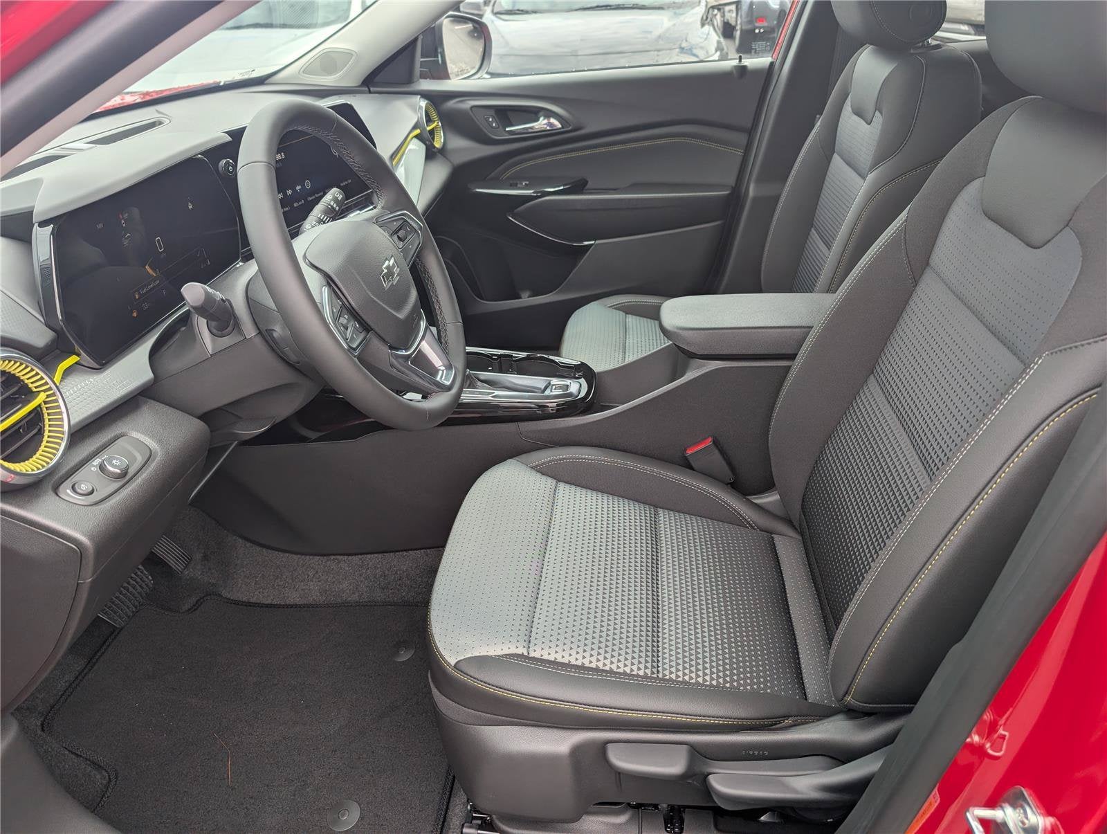 2026 Chevrolet Trax LT - Photo 12