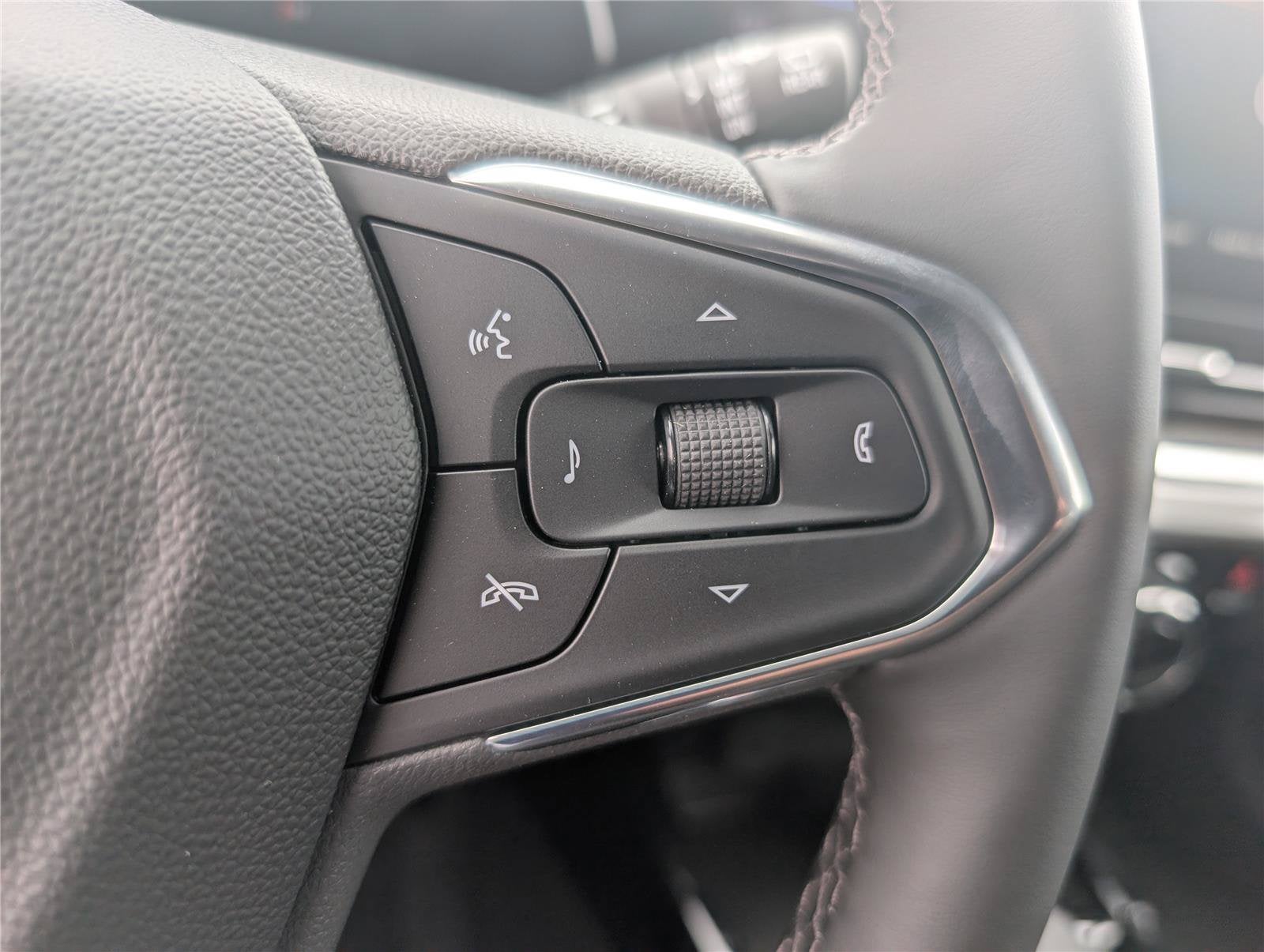 2026 Chevrolet Trax LT - Photo 19