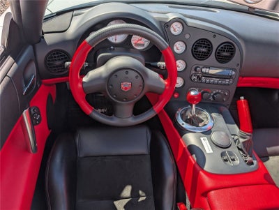 2004 Dodge Viper SRT10