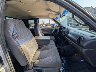 2001 Dodge Ram 3500 4dr Quad Cab 155" WB DRW 4WD