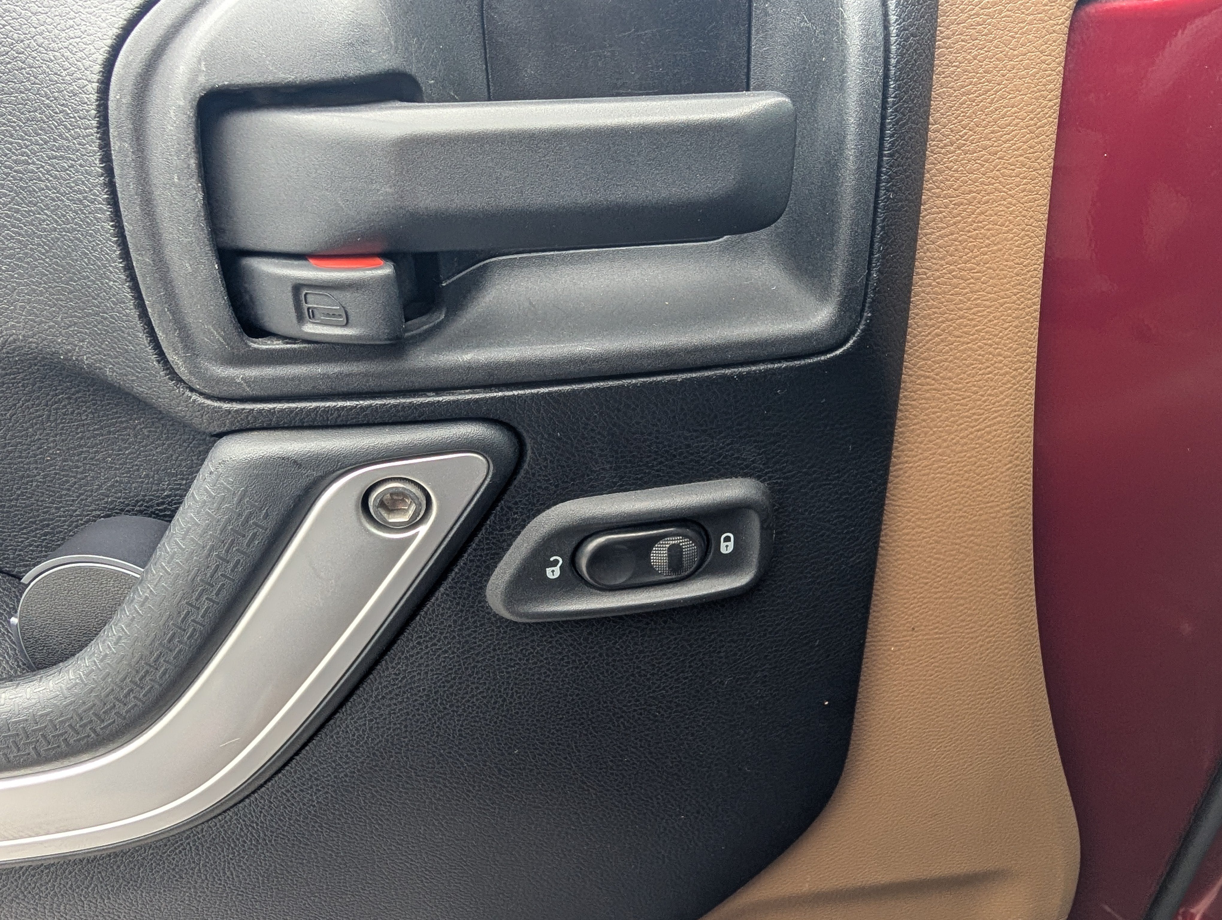 2012 Jeep Wrangler Unlimited Sahara