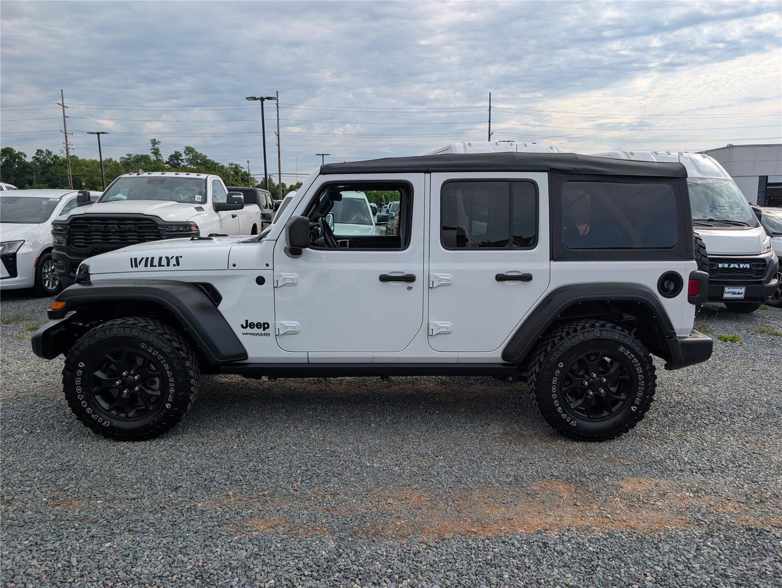 2022 Jeep Wrangler Unlimited Willys