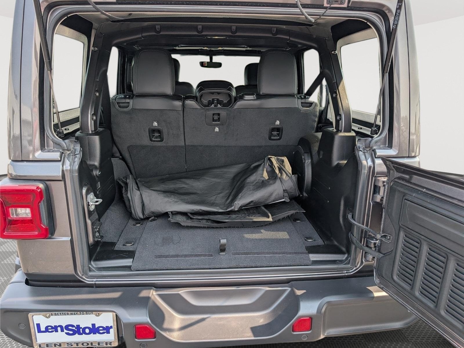 2021 Jeep Wrangler Unlimited Sahara Altitude