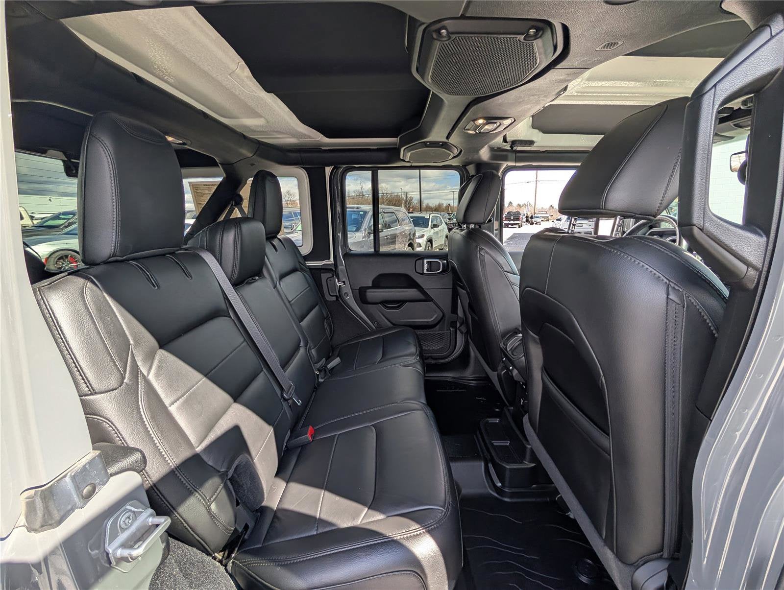 2021 Jeep Wrangler Unlimited Sahara Altitude