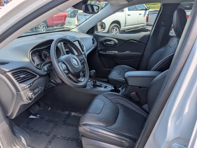 2023 Jeep Cherokee Trailhawk